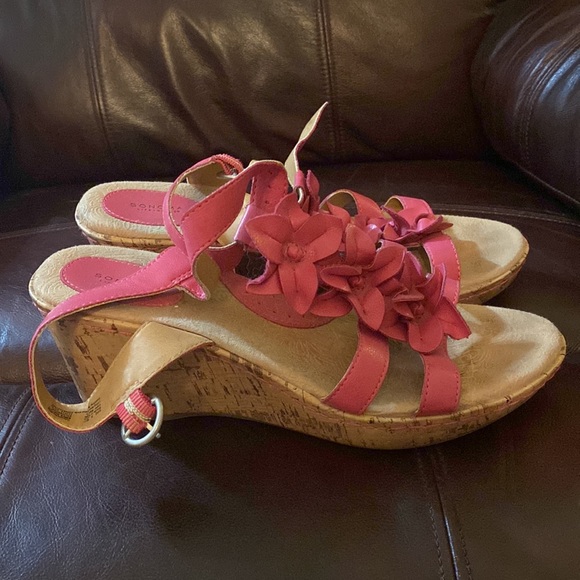 Wedge Heel Shoes - Picture 2 of 2